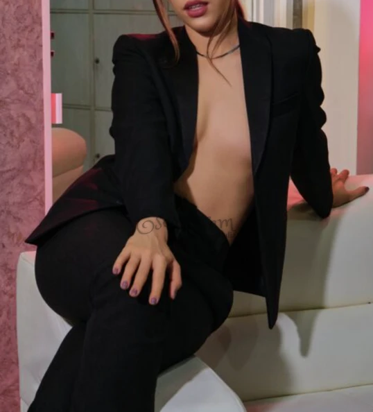 Call Girl Goa Emilia